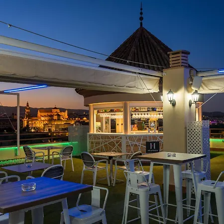 Hesperia 4*