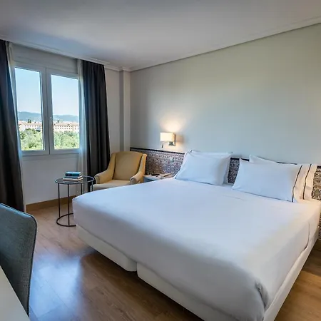 Hesperia 4*